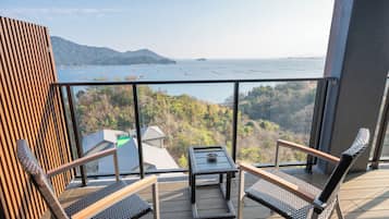 Design suit room with open-air Non-smoking | Balcony view