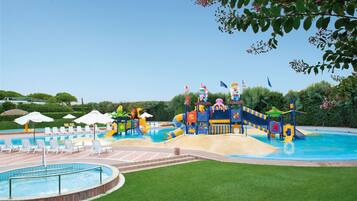 Piscina stagionale all'aperto