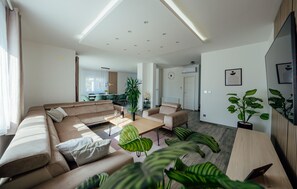 تلفزيون، كرة قدم الطاولة، تنس طاولة