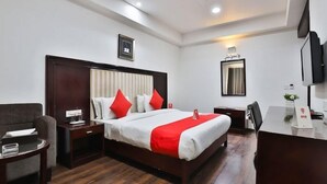 Room - Hotel Dev Aadi (Ahmedabad)