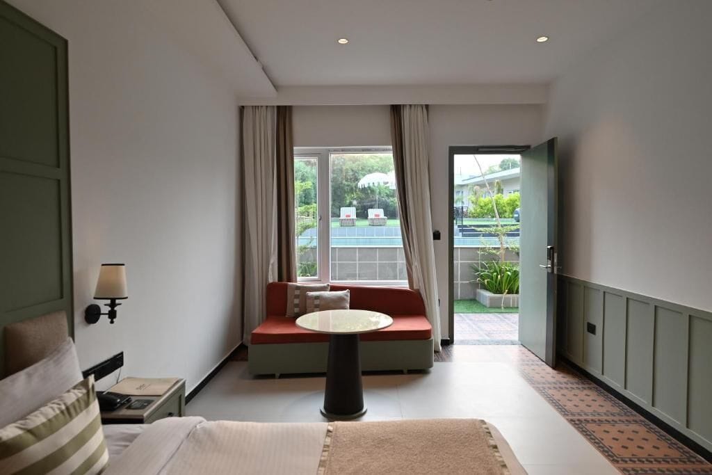 Pool View | 高級寢具、客房內保險箱、熨斗/熨衣板、免費無線上網