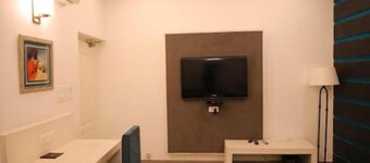 Status Club Resort
