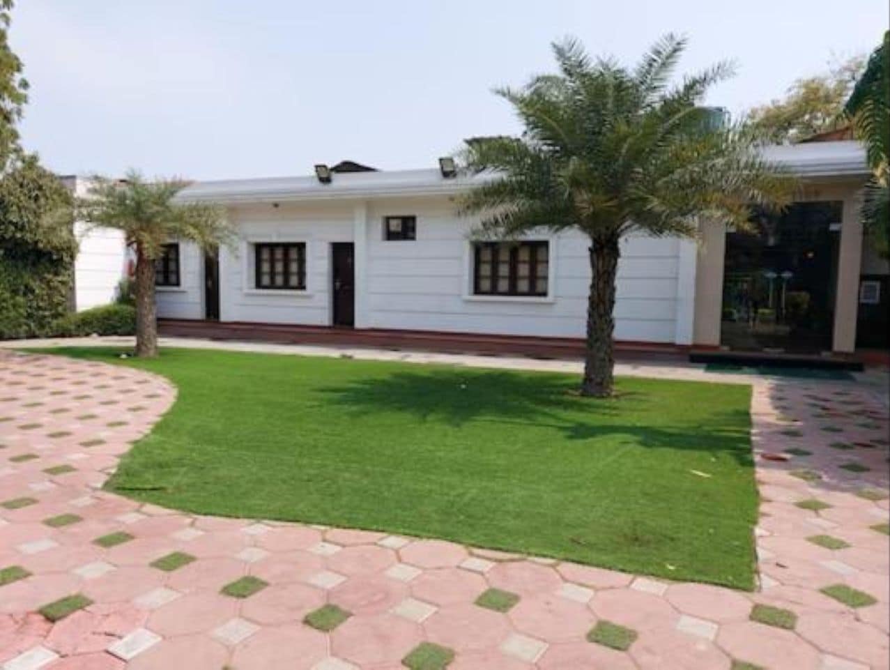 Garden Suite | Bộ đồ giường cao cấp, két bảo mật tại phòng 