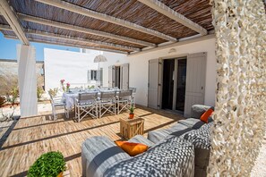Vila, 4 quartos | Terraço/pátio