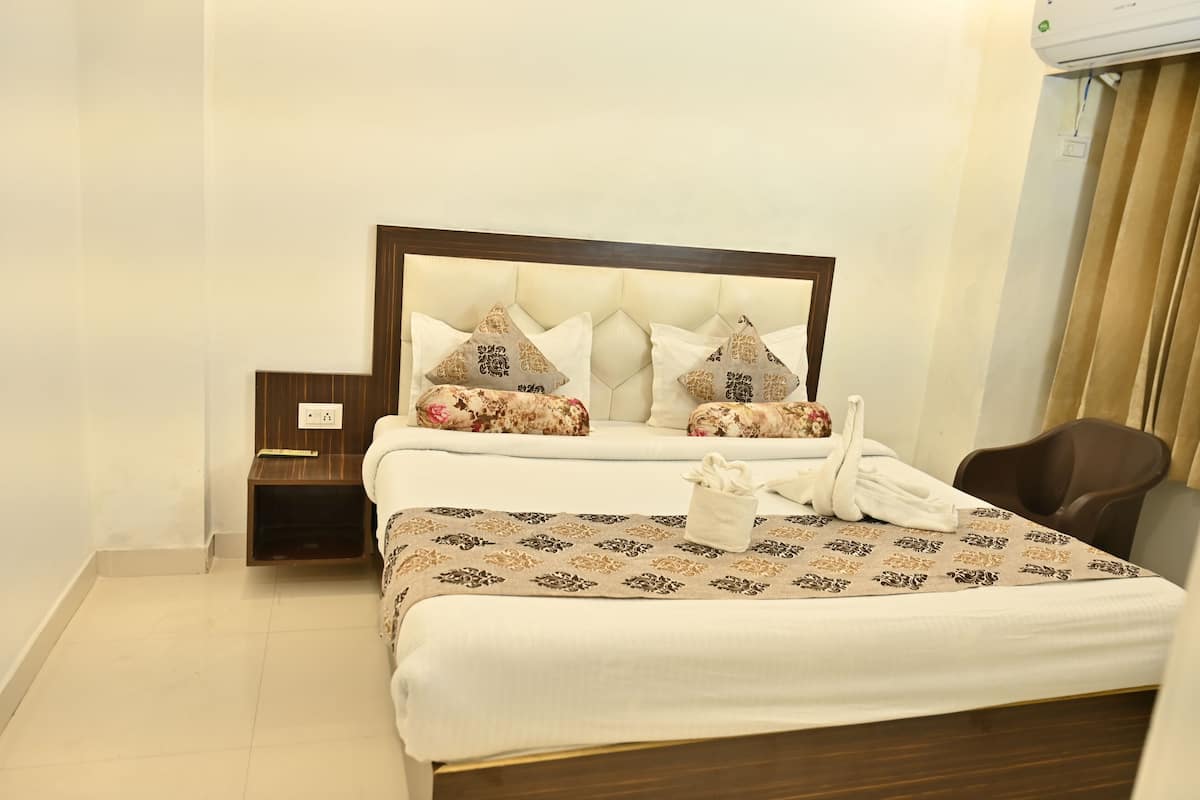 Double Room | Premium bedding, free WiFi