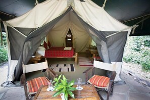 Breakfast, lunch, dinner served; local and international cuisine - Siana Springs Tented Camp (Maasai Mara)