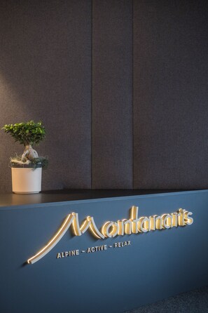 Reception - Montanaris Alpine~Active~Relax (Villabassa)