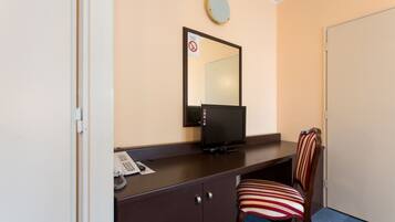 Standard-Doppelzimmer, 1 Doppelbett oder 2 Einzelbetten, Seeblick | Kostenloses WLAN