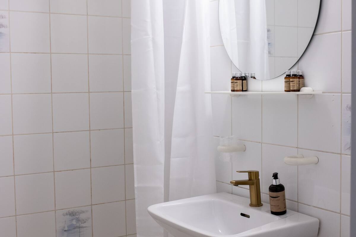 free toiletries, hair dryer, towels