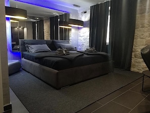 1 chambre, coffre-fort, Wi-Fi, literie fournie