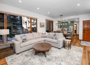 Condo, 2 Bedrooms | Living area | Smart TV