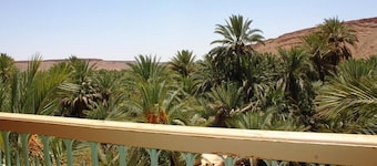 BIENVENUE CHEZ JRAMNA VALLÉE ZIZE PANORAMA INCROYABLE
