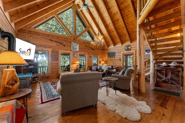 House, 3 Bedrooms | Living area | Smart TV, fireplace