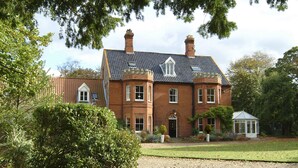 Garden - Blakeney House (Holt)