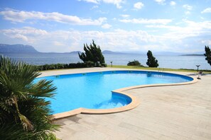 Seasonal outdoor pool - S’Abba Seafront (Golfo Aranci)