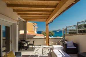 Huoneisto, 2 makuuhuonetta (S'Abba e Sa Pedra 22) | Terassi/patio