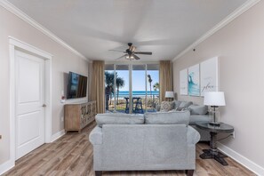 Smart TV, DVD player