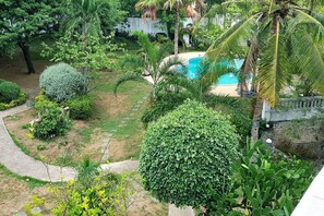 Udendørs pool