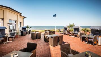 Sundeck