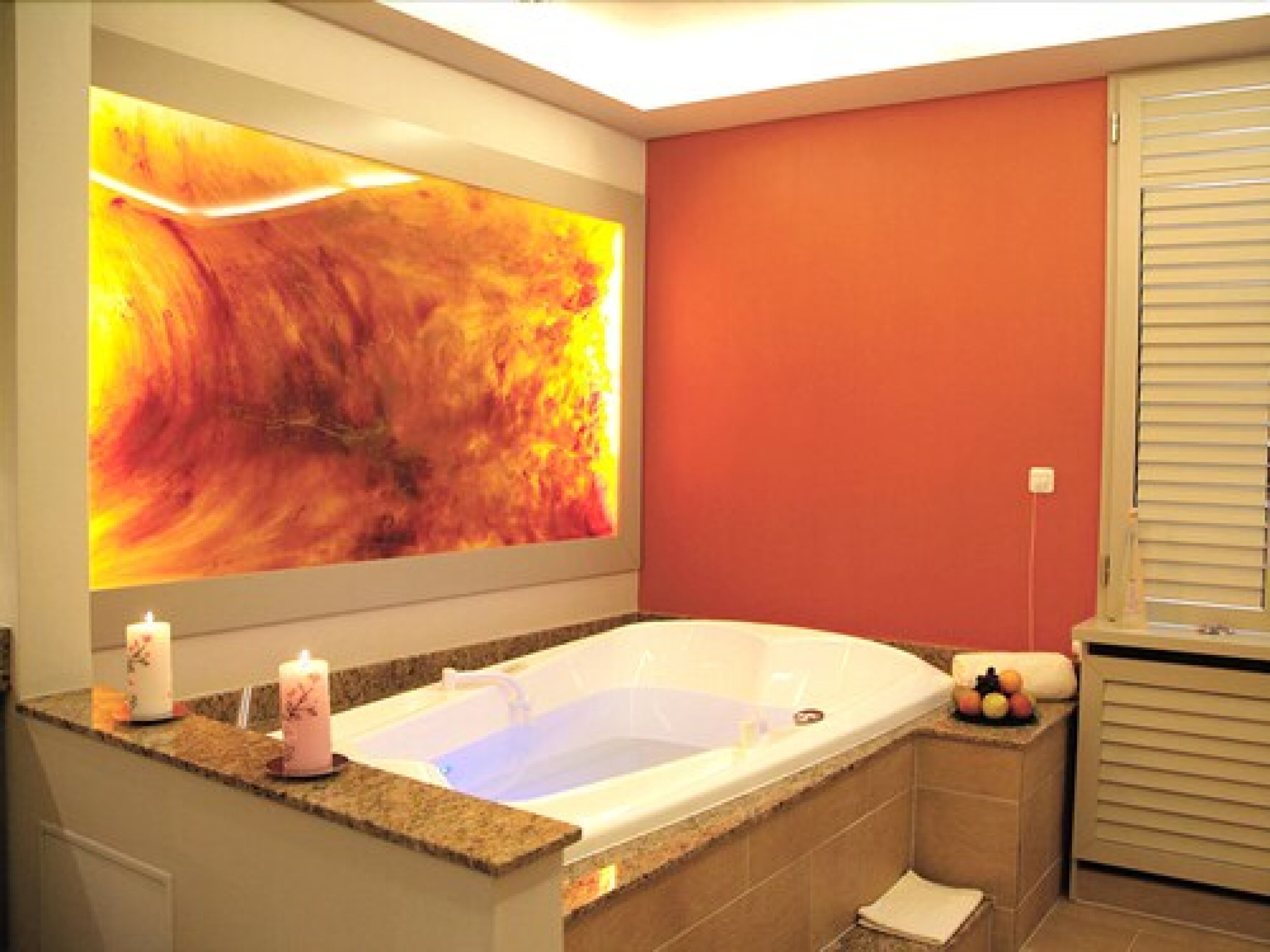 sauna, steam room, body treatments, body wraps, body scrubs, facials