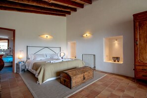 Suite (Es Sostre) | Premium bedding, down comforters, minibar, in-room safe