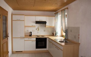 Family Apartment (Kachelofen) | Private kitchen