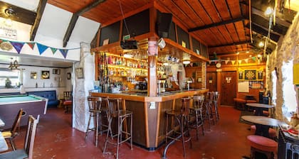 Cross Inn