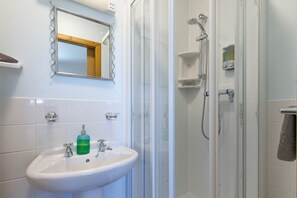 Bathroom - Cross Inn (Isle of Lewis)