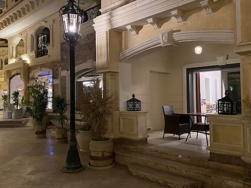 Elite Pyramids Boutique Hotel