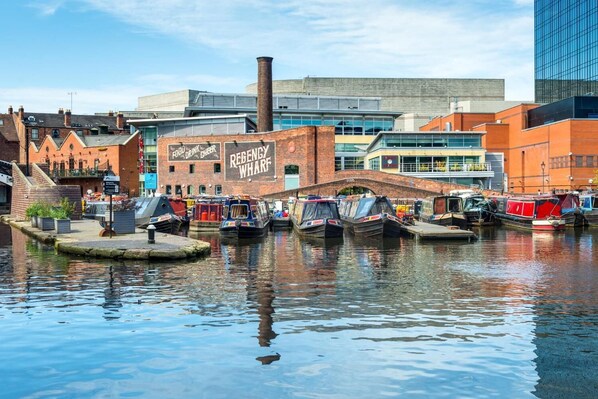 Exterior - Cutlass Court (Birmingham)