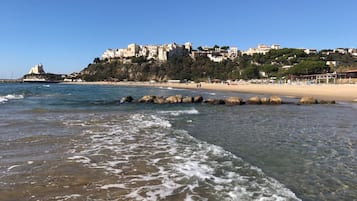 Beach nearby, beach towels