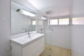 Villa | Badezimmer