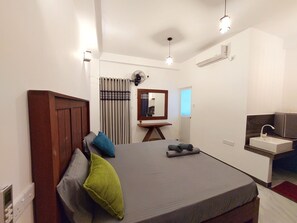 1 bedroom, iron/ironing board, WiFi, bed sheets