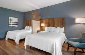 Premium bedding, desk, laptop workspace, iron/ironing board - Extended Stay America Premier Suites Bluffton Hilton Head (Bluffton)