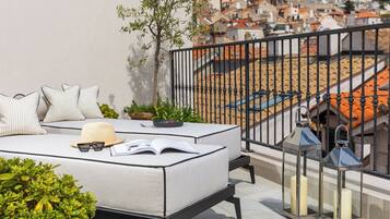 Exclusive Studio Suite | Terrace/patio