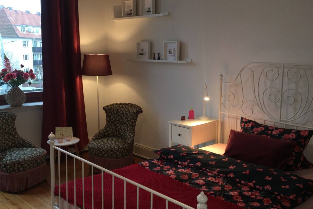 Double Room, Balcony (Roter Salon, Shared Bathroom)