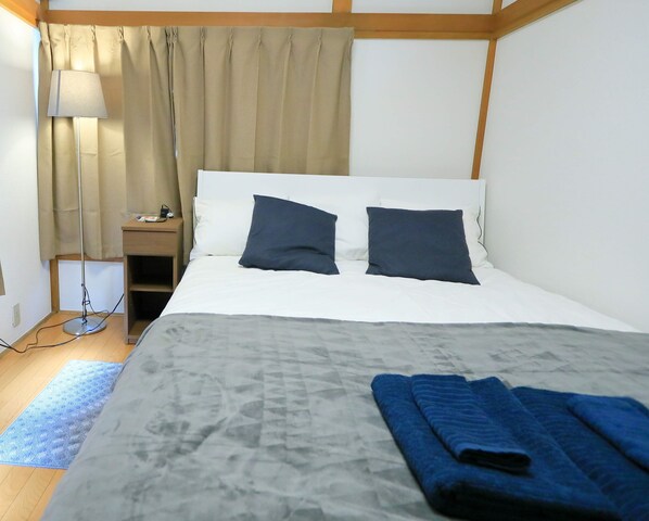 1 bedroom, iron/ironing board, WiFi, bed sheets