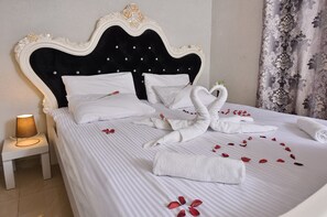 Studio Suite | Free WiFi, bed sheets