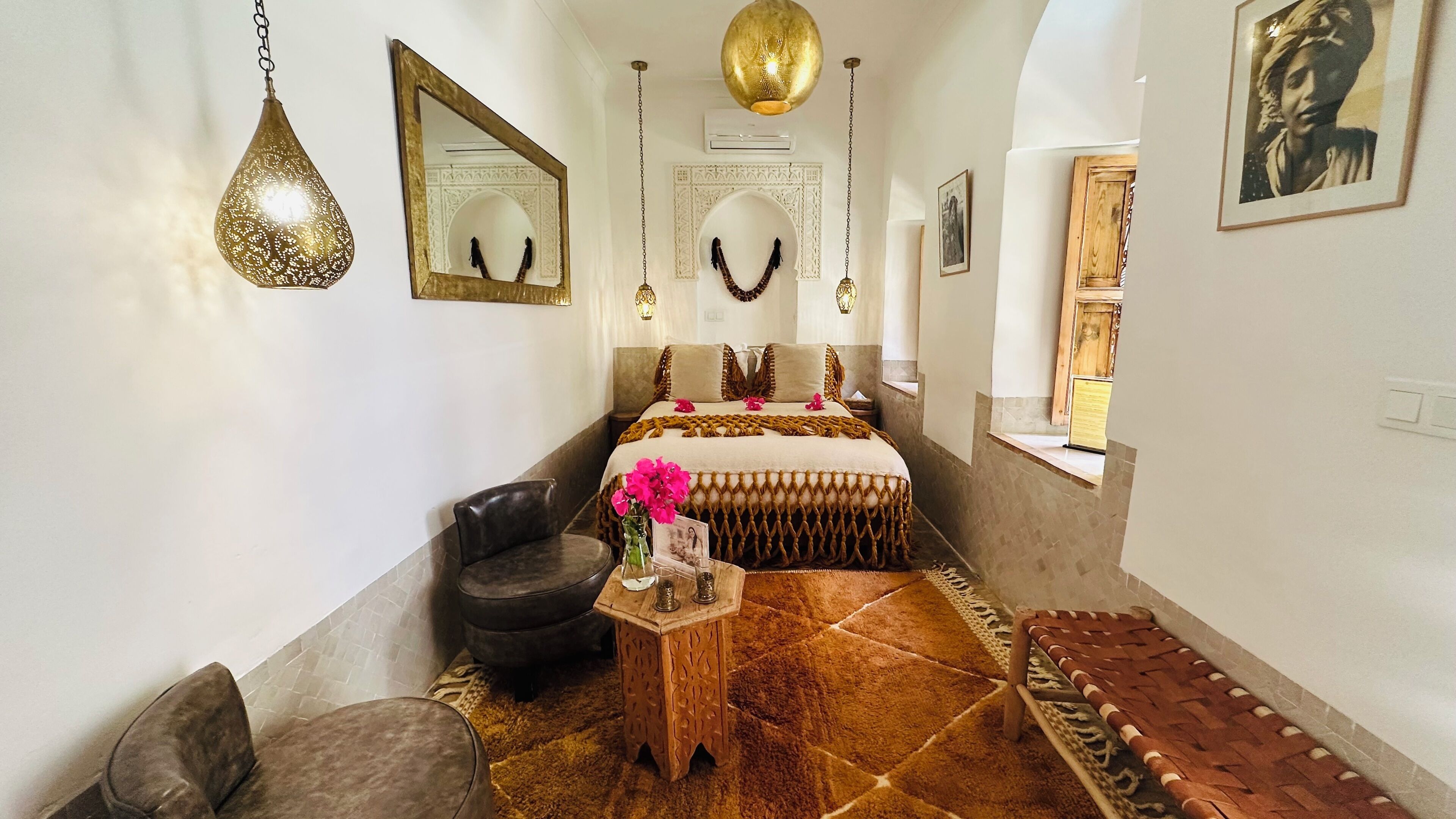 Habitación estándar doble, baño privado (Samaha) | Ropa de cama de alta calidad y colchones con acolchado adicional