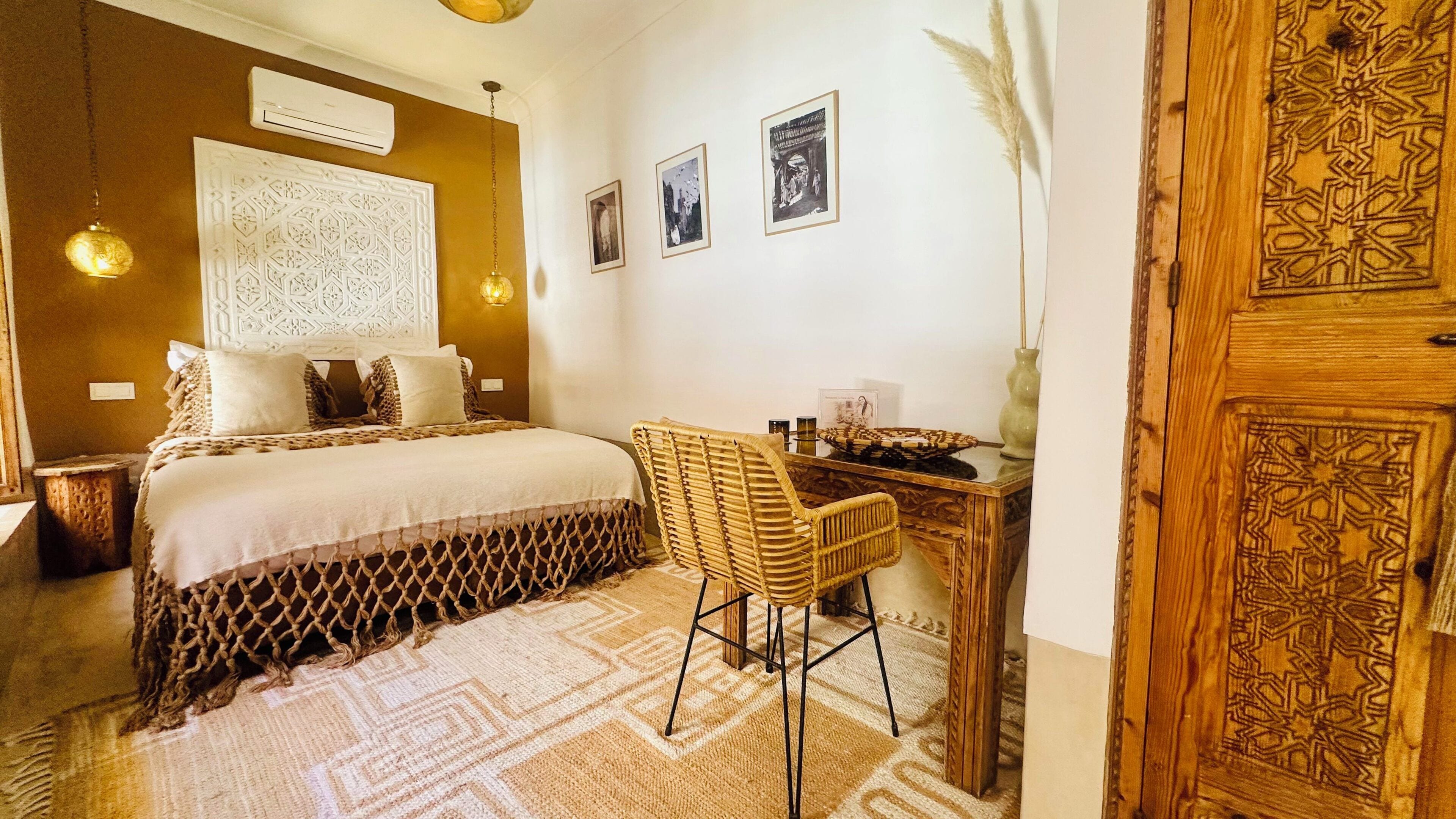 Superior Double or Twin Room, Private Bathroom, Pool View (Jannat)