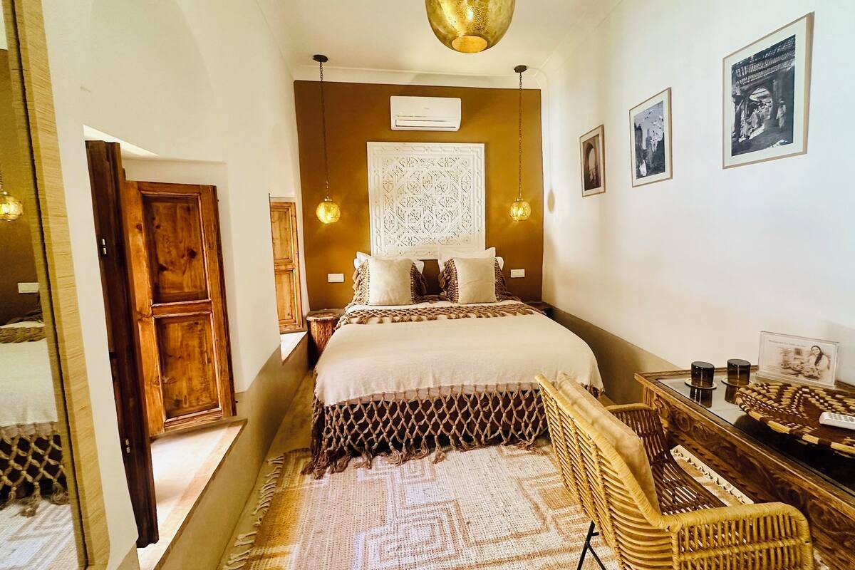 Superior Double or Twin Room, Private Bathroom, Pool View (Jannat)