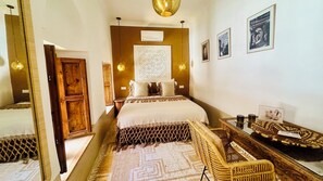 Superior Double or Twin Room, Private Bathroom, Pool View (Jannat)