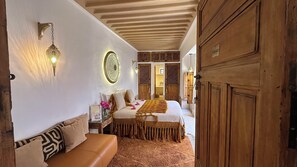 Suite, Private Bathroom, Pool View (Widad) | Premium bedding, pillowtop beds, in-room safe, blackout drapes - Riad  Dar Eternity (Marrakech)