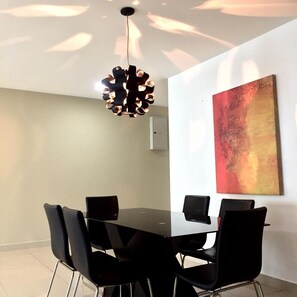 Dining - Located in Kuala Lumpur, 6.3 km from klcc, Value for money, spacious and private (Mont Kiara)