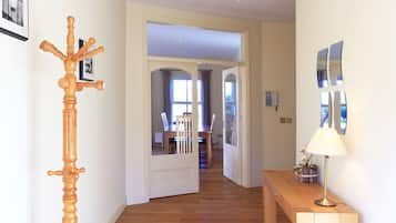 Deluxe Villa | Interior
