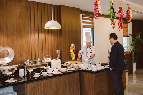 Reyna Hotel Hanoi