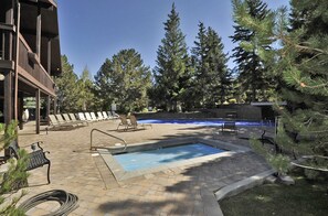 Outdoor pool, a heated pool - Ski Park City Canyons - free shuttle to lift - Cozy RedPine Condo sleeps 6 (Park City)