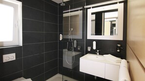 Unclassified image, 3 of 10, button - WÜ Hotel (Kürnach)