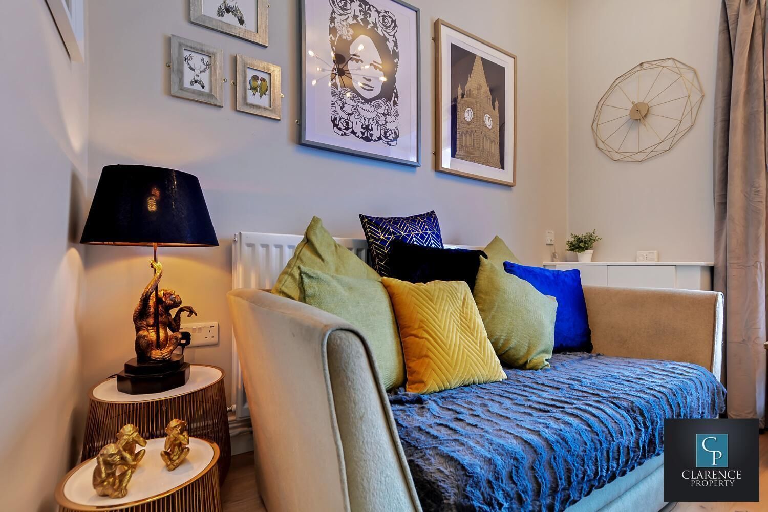 32-inch TV with digital channels