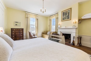 Comfort Single Room, Non Smoking (Room 2, Second Floor) | Individually decorated, individually furnished, iron/ironing board - The Jeremiah Mason House B & B (Limerick)